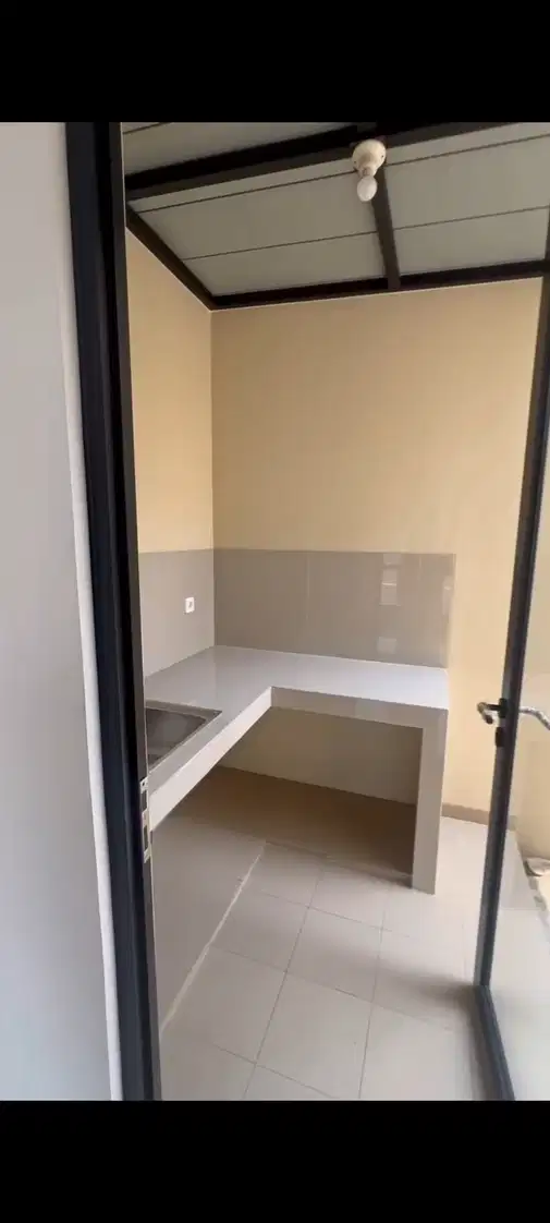 New House in Suvarna Sutera Pasar Kemis - 4 Bedrooms, 82m²