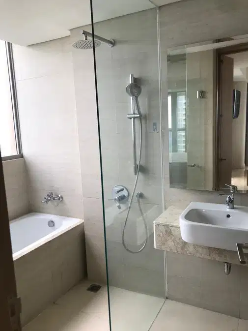 Gold Coast 3-Bedroom Furnished Apartment