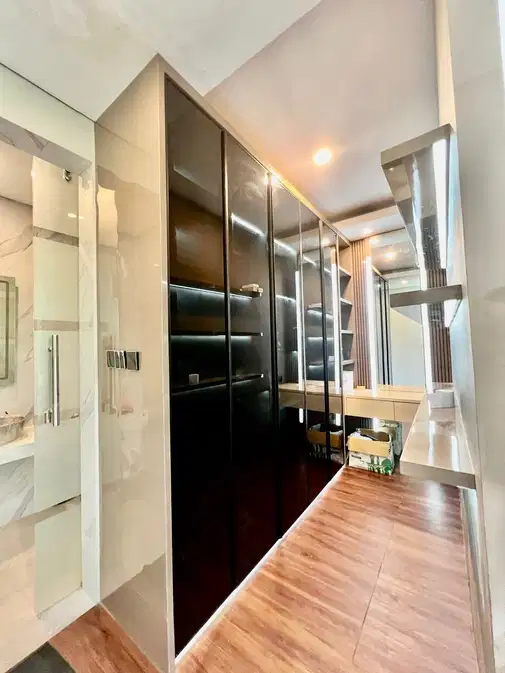 Fully Furnished 2-Story House with 4 Bedrooms and Modern Design