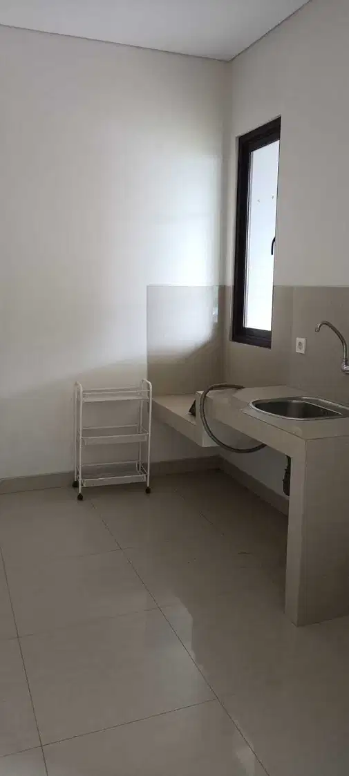 Unfurnished Multi-Level Property with Basic Interior