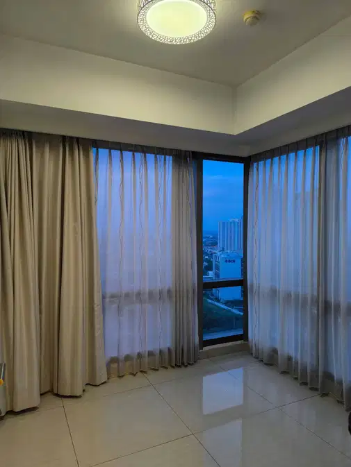 LARIZ MANSION - Private Lift Corner Apartment with City View