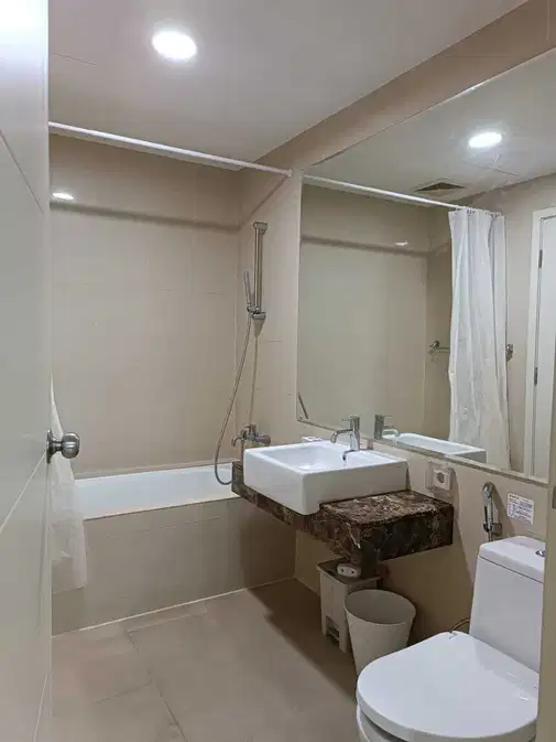Minimal Rental with Mall Proximity