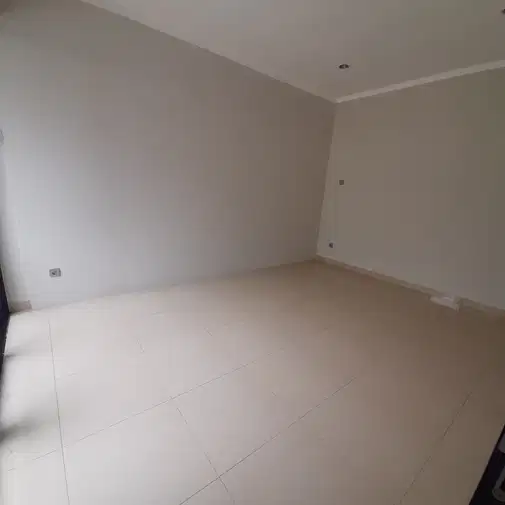 Modern 4-Bedroom House in Kebayoran Symphony Bintaro