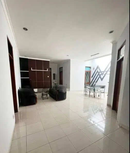 Singgasana Pradana House Rental - Spacious 3+1 Bedrooms
