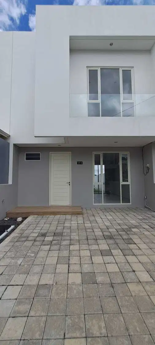 Strategic Location House with 2 Bedrooms and 2 Bathrooms