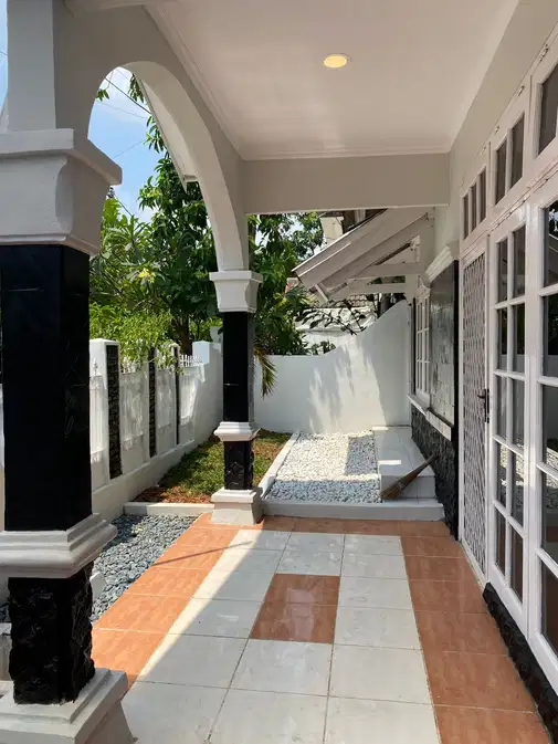 Comfortable House in Cipinang Indah - 3 Bedrooms, Fully Furnished
