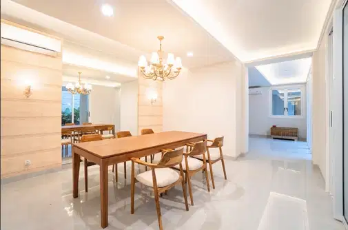Spacious Family Home with Green and Secure Location