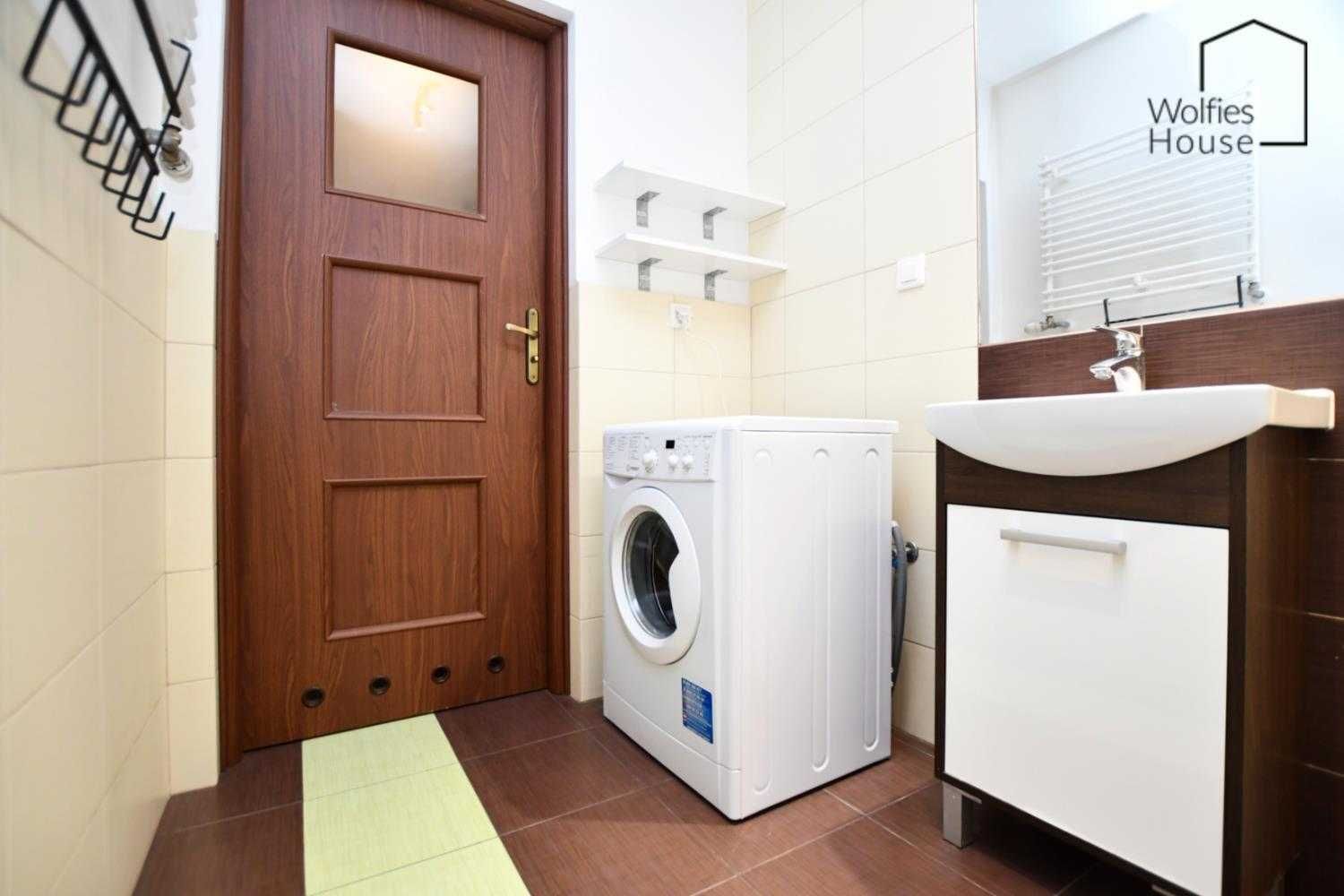 Bright Studio Apartment in Podgórze Duchackie, Macedońska Street