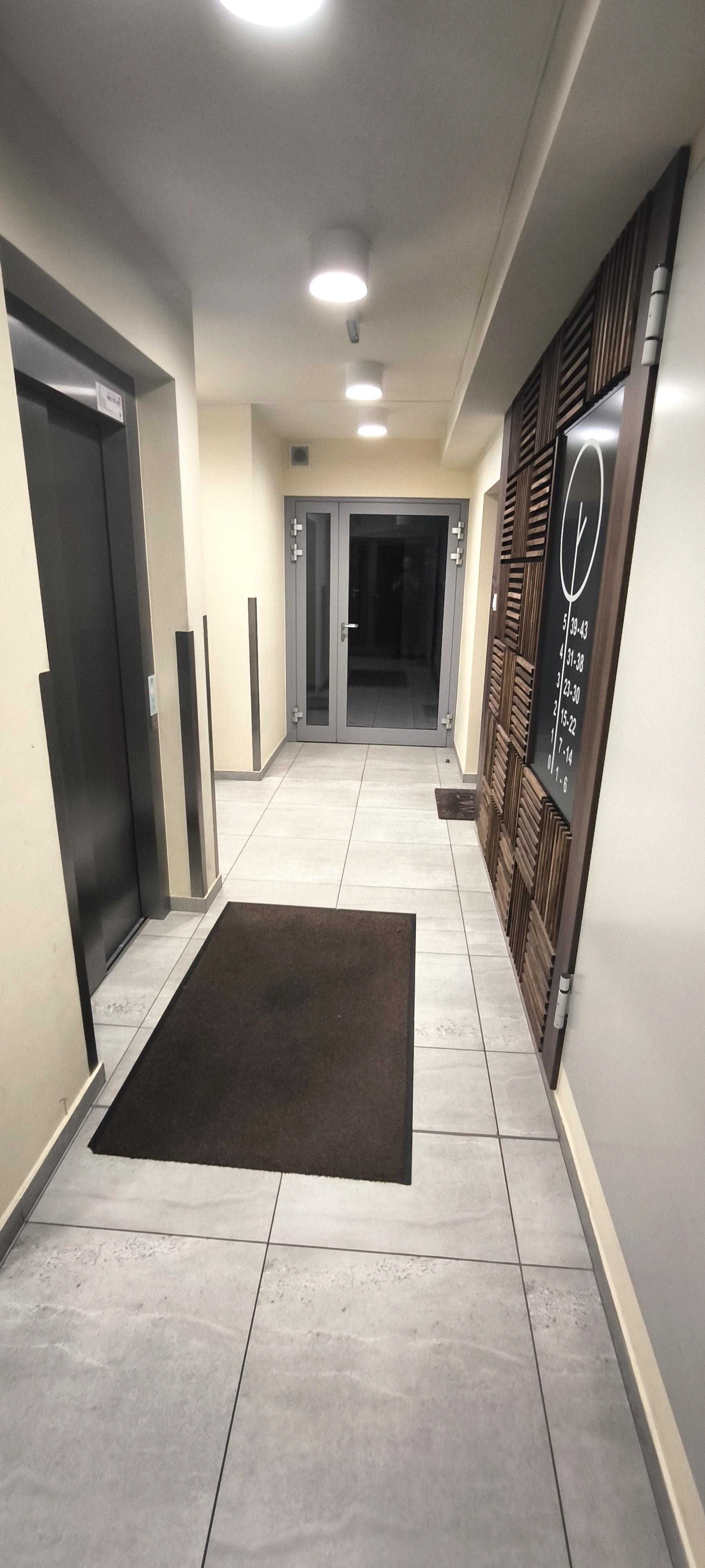 Modern 3-Room Apartment with Balcony near Public Transport