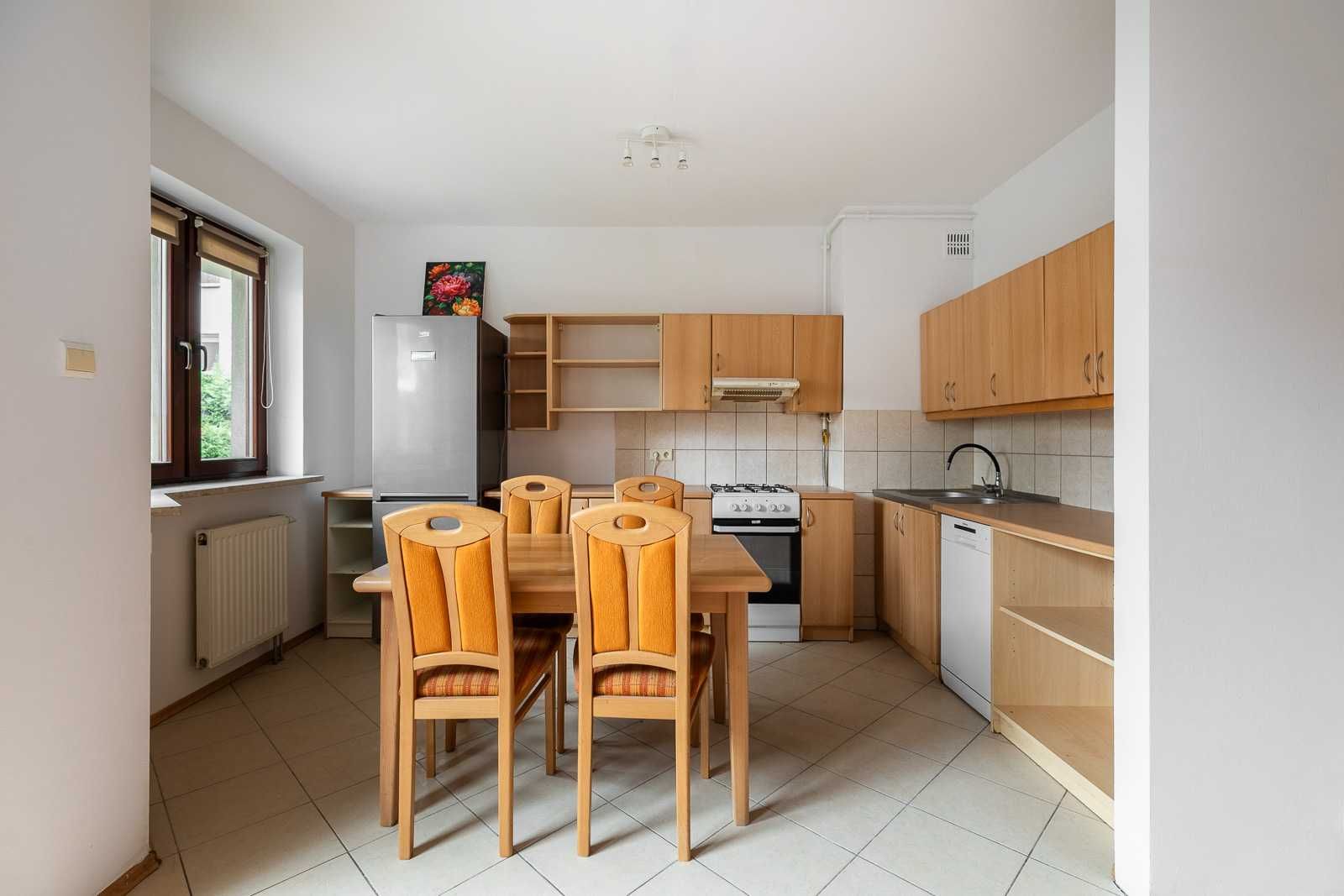 Spacious 68m² Apartment with Garden in Pruszków