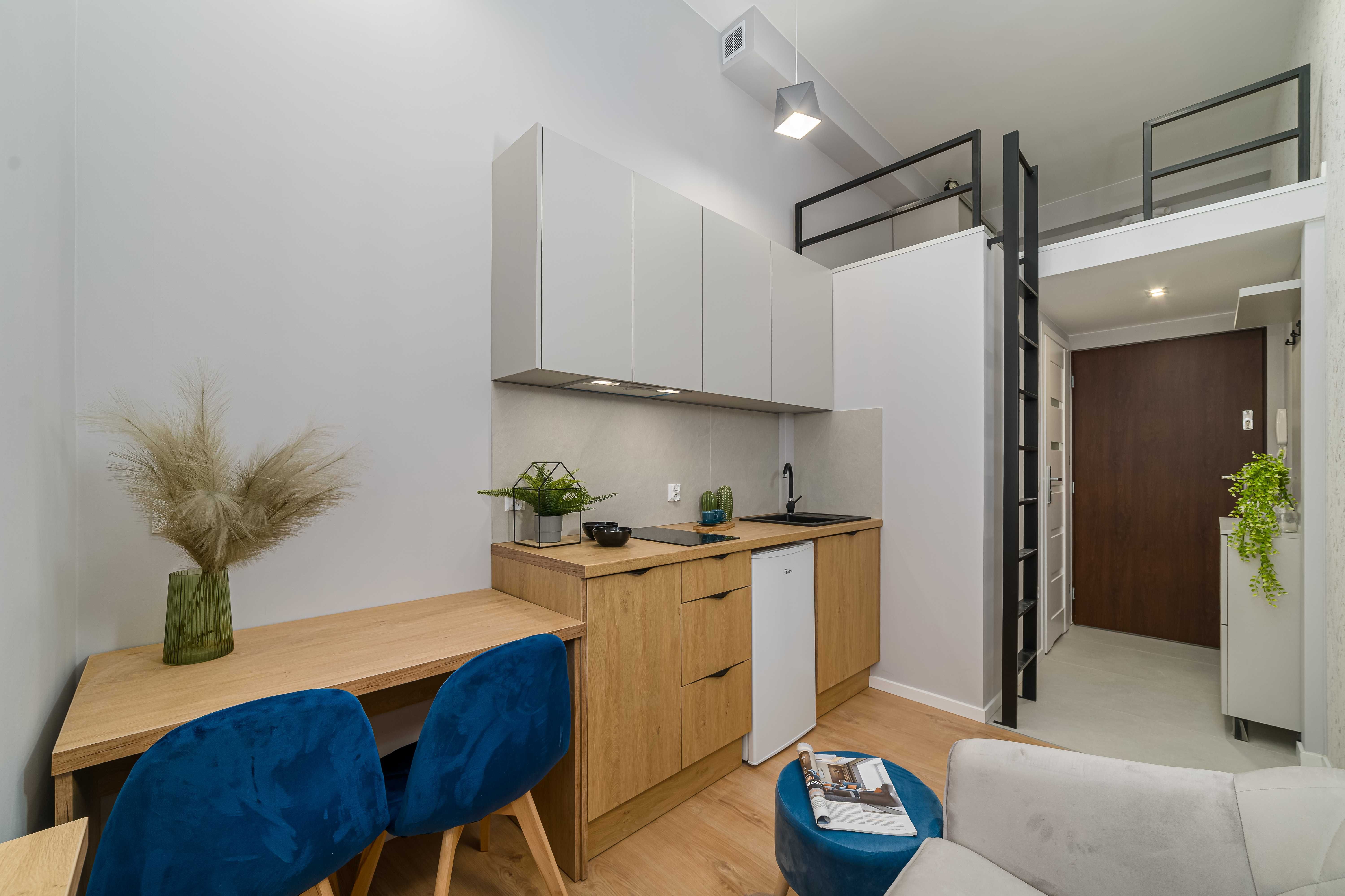 Modern Studio with Mezzanine Near City Center