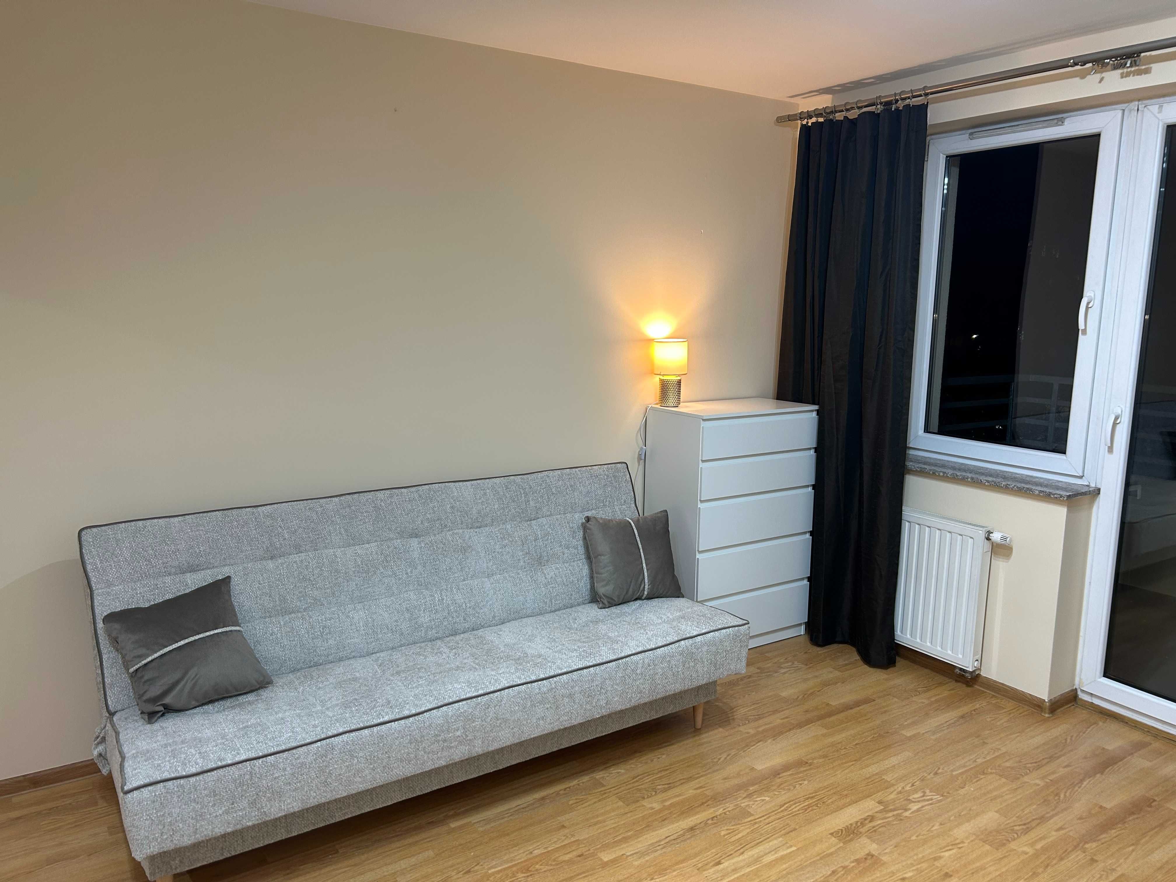 Modern Studio Apartment with Parking Near Okulickiego