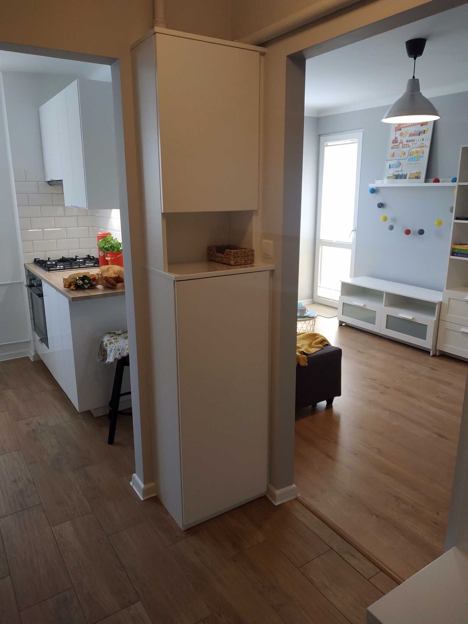 Renovated 2-Room Apartment with Balcony Near Rondo