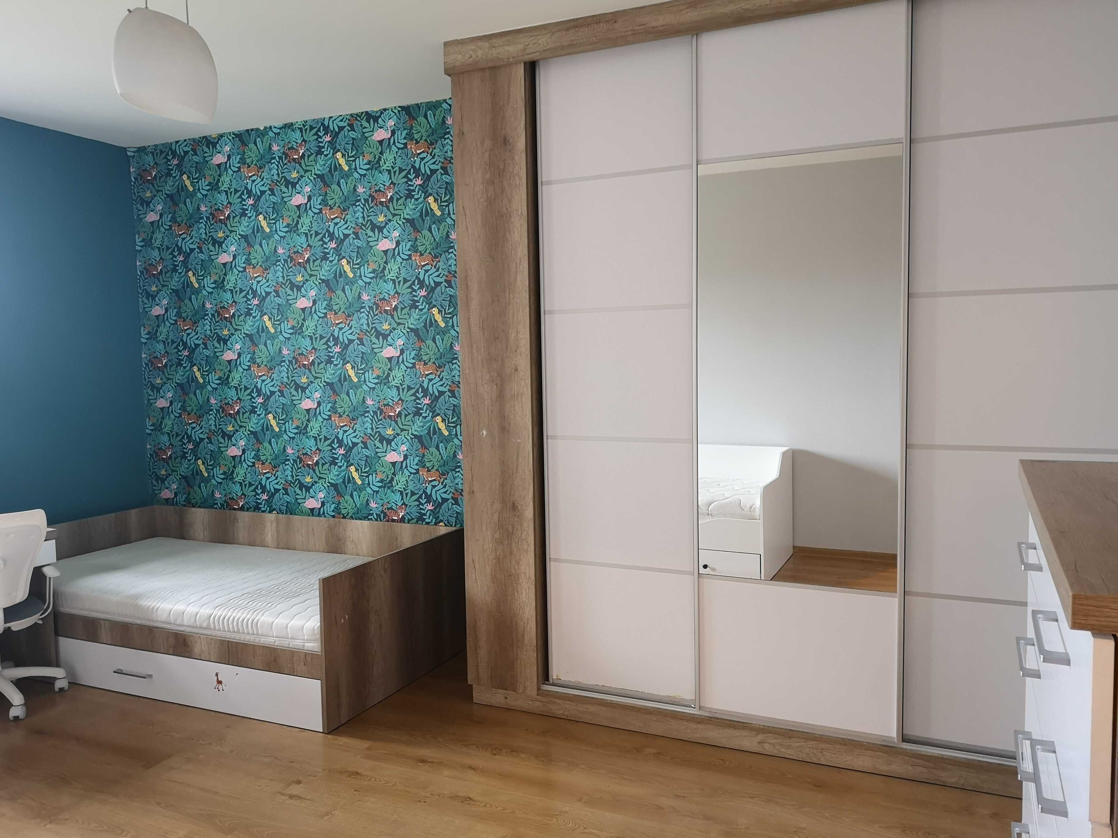 Spacious 4-Bedroom Apartment Near City Park