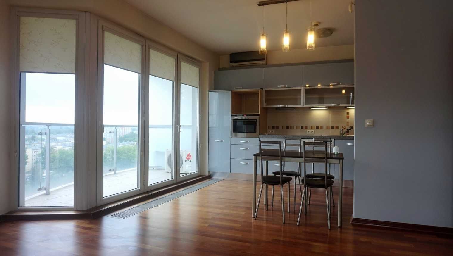 Stylish 3-Room Apartment in Bronowice with City View