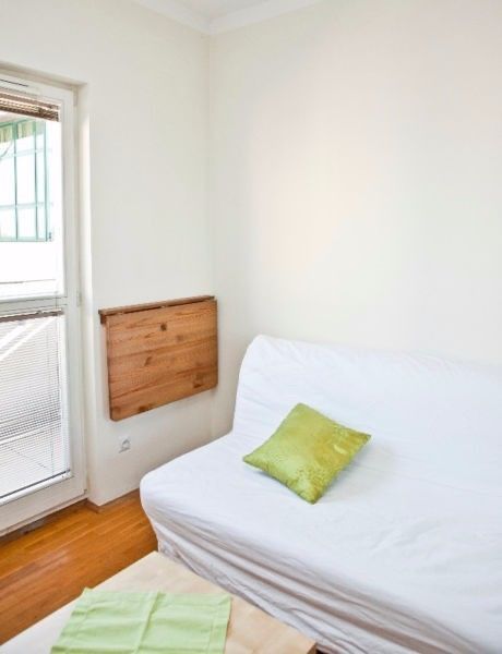 Compact Studio Apartment near Bonarka Center, Well-Connected Location