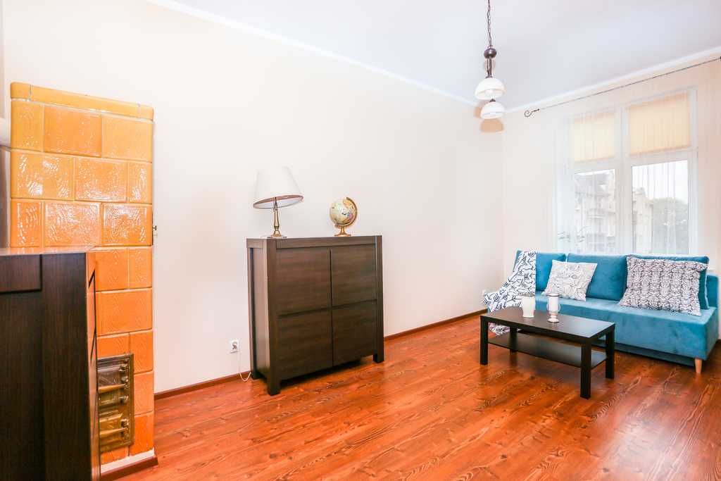 Spacious 2-Room Apartment in Historic Gdańsk Building