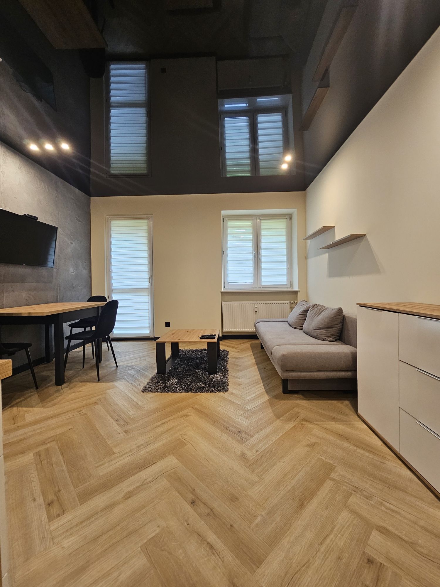 2-Room Apartment in Jaworzno, Fully Renovated and Furnished