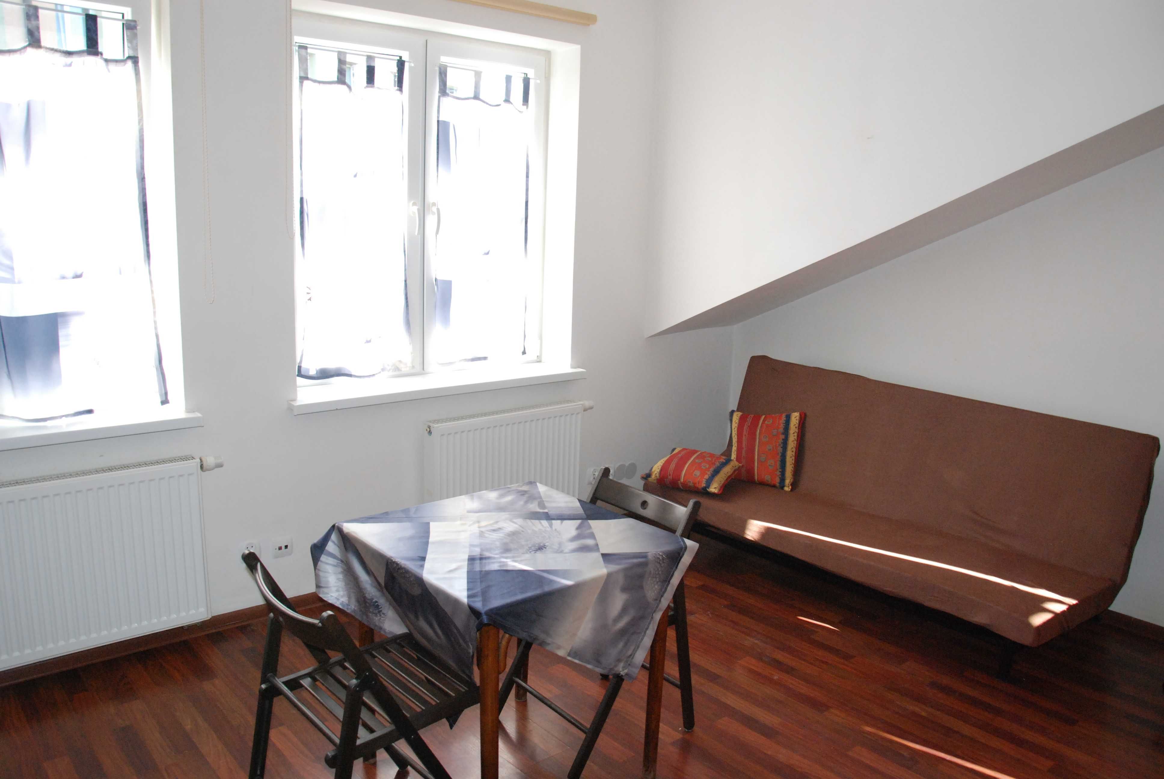 Cozy Studio Apartment in Krowodrza/Azory, Close to Public Transport