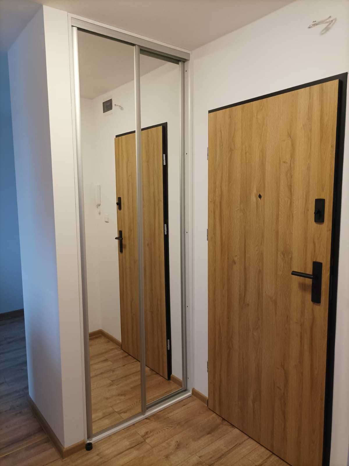Large Studio Apartment in Zabrze City Center, 33m2, Fully Renovated