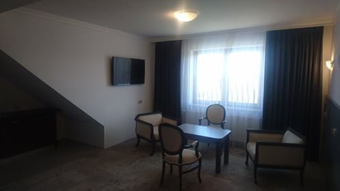 Меблированная квартира 36м² с парковкой и удобствами в здании