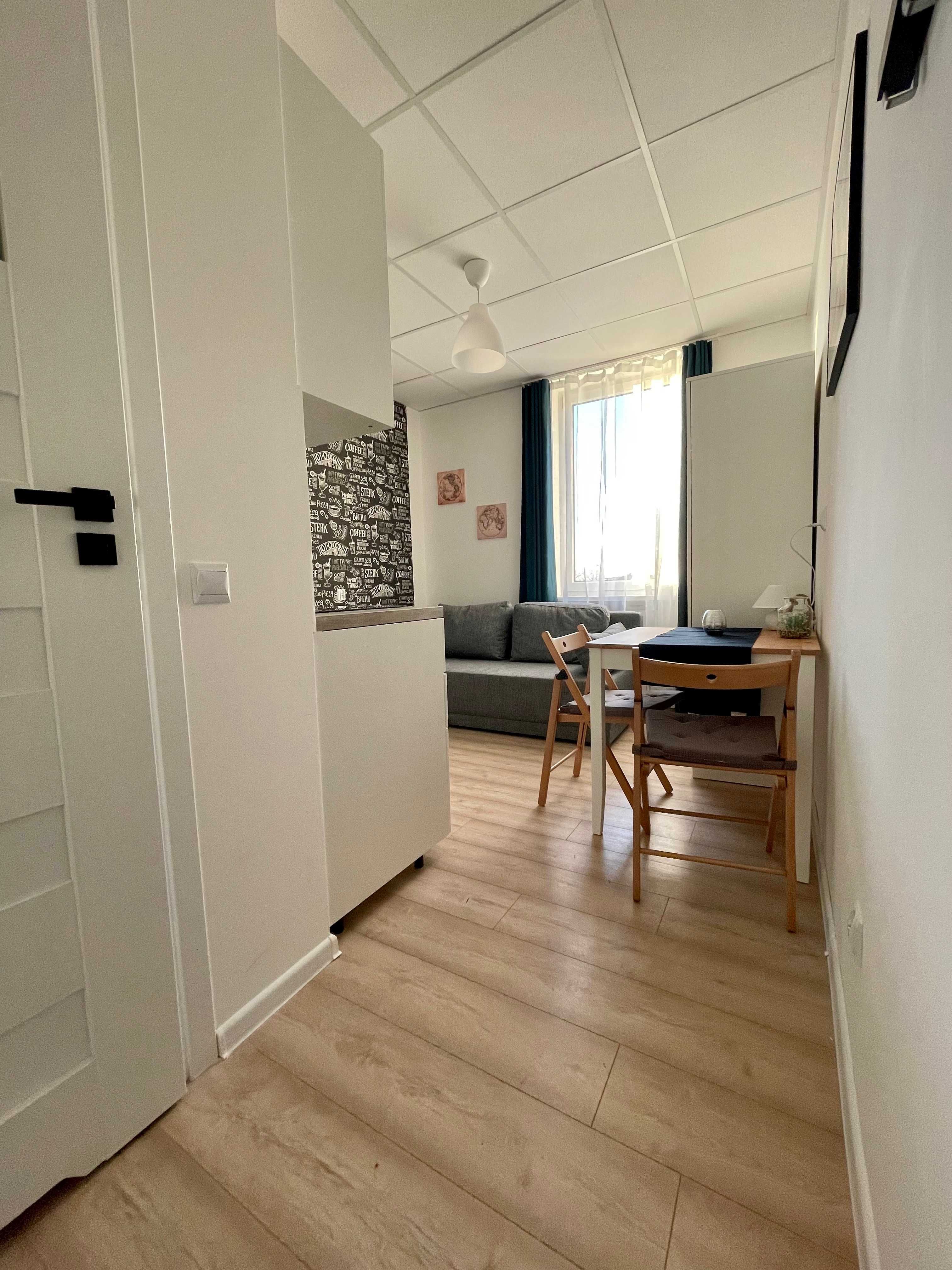 Fully Furnished Studio Apartment near Bus Stop and University