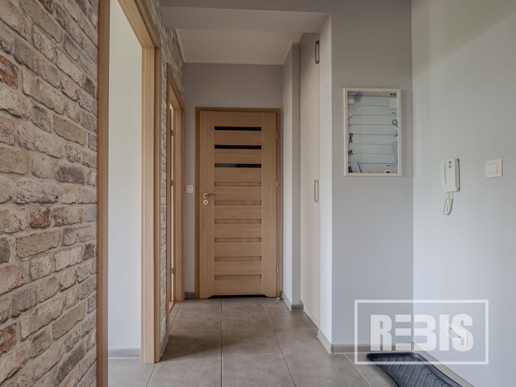 Modern 2-Room Apartment in Bieńczyce, Krakow