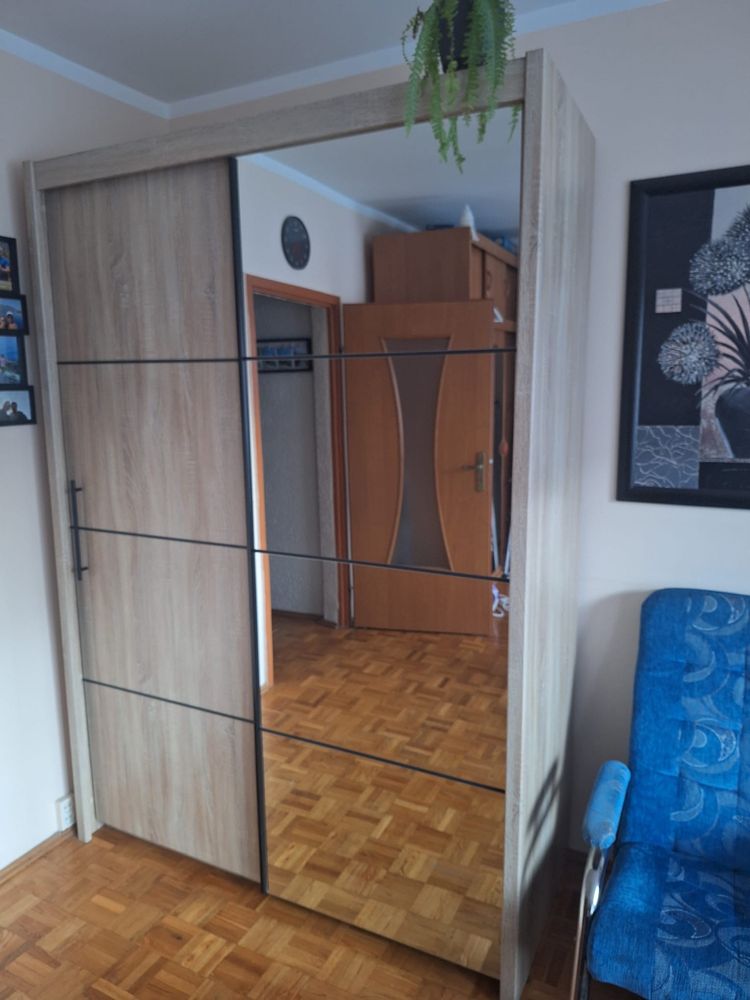 Однокімнатна квартира у житловому комплексі Piastowskie, перший поверх, повністю мебльована