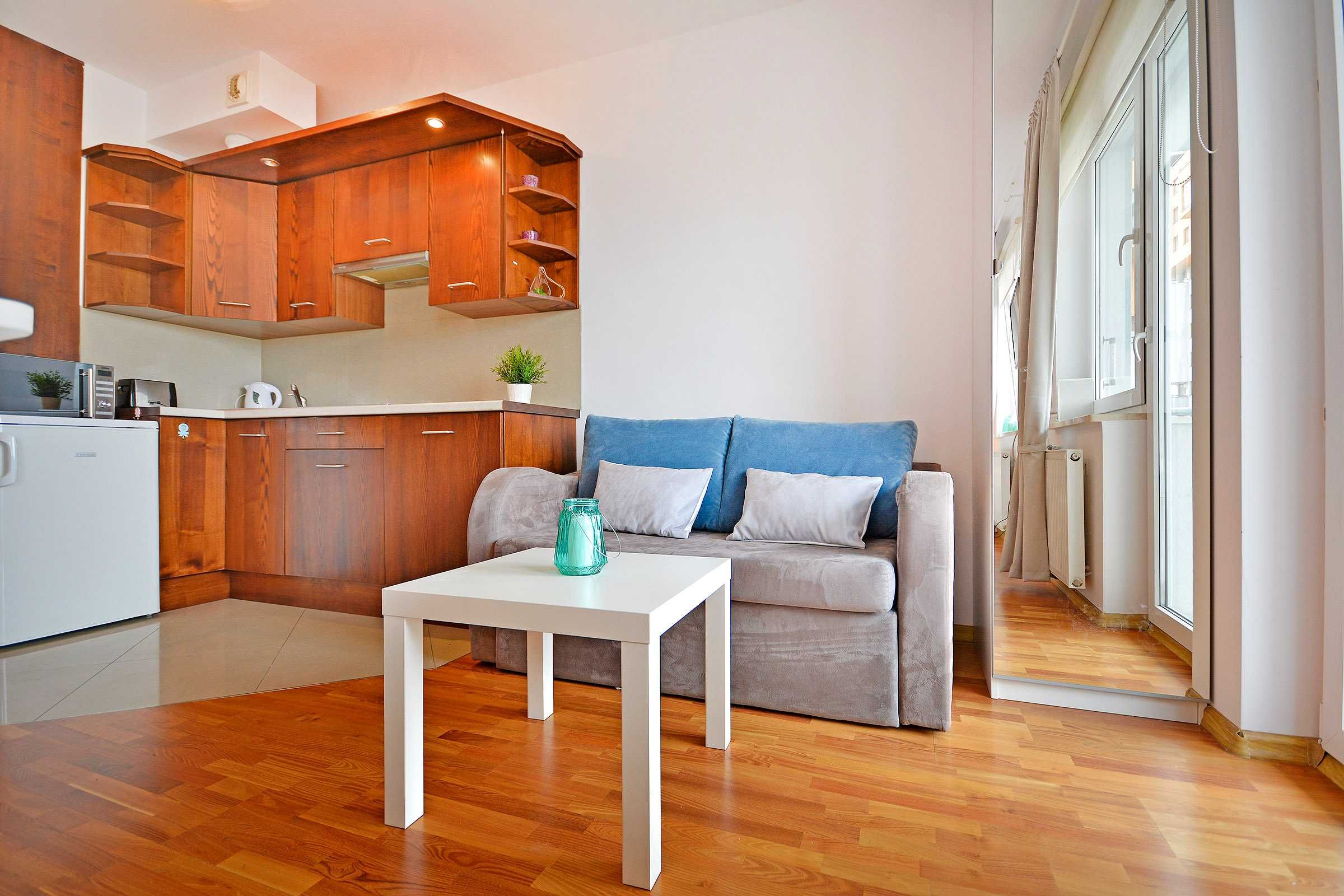 Studio Apartment on Closed, Monitored Estate with Park View