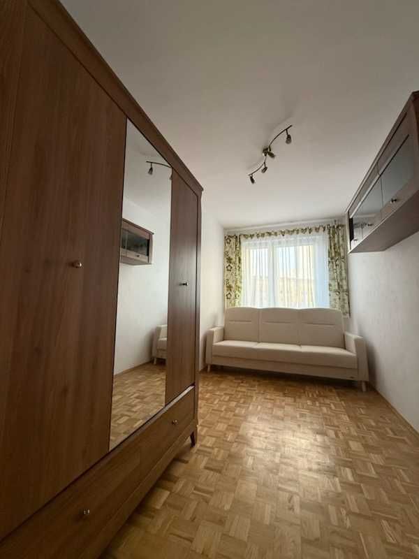 4-Room Apartment near Kaufland, Tramway, and Żurawiniec Reserve