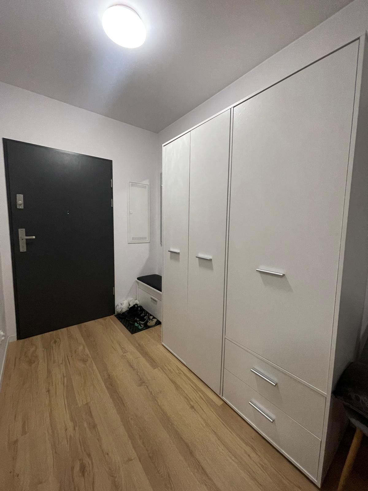 Studio Apartment in Mlody Straszyn, 2.77m², Third Floor with Elevator