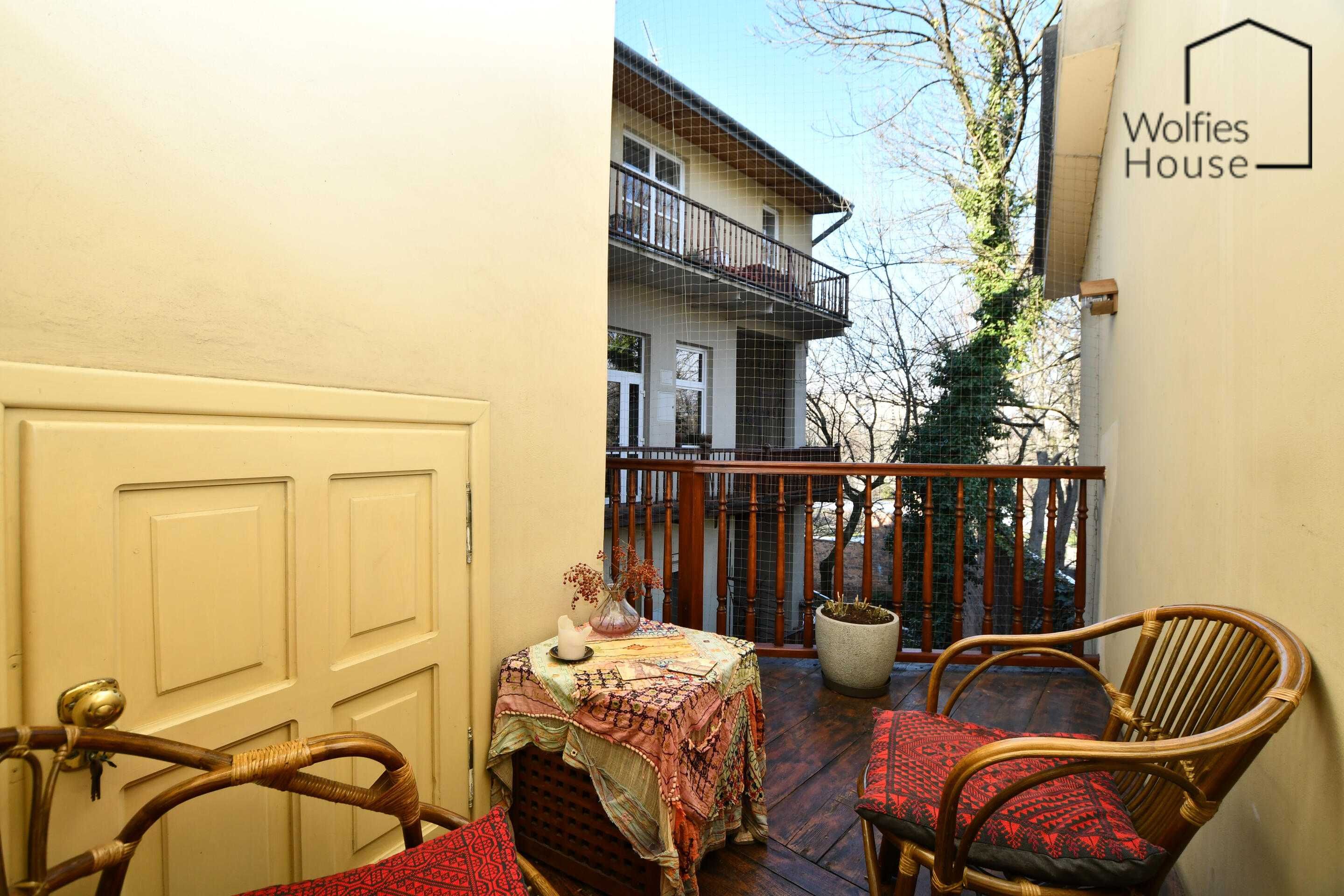 Spacious Apartment in Krakow City Center