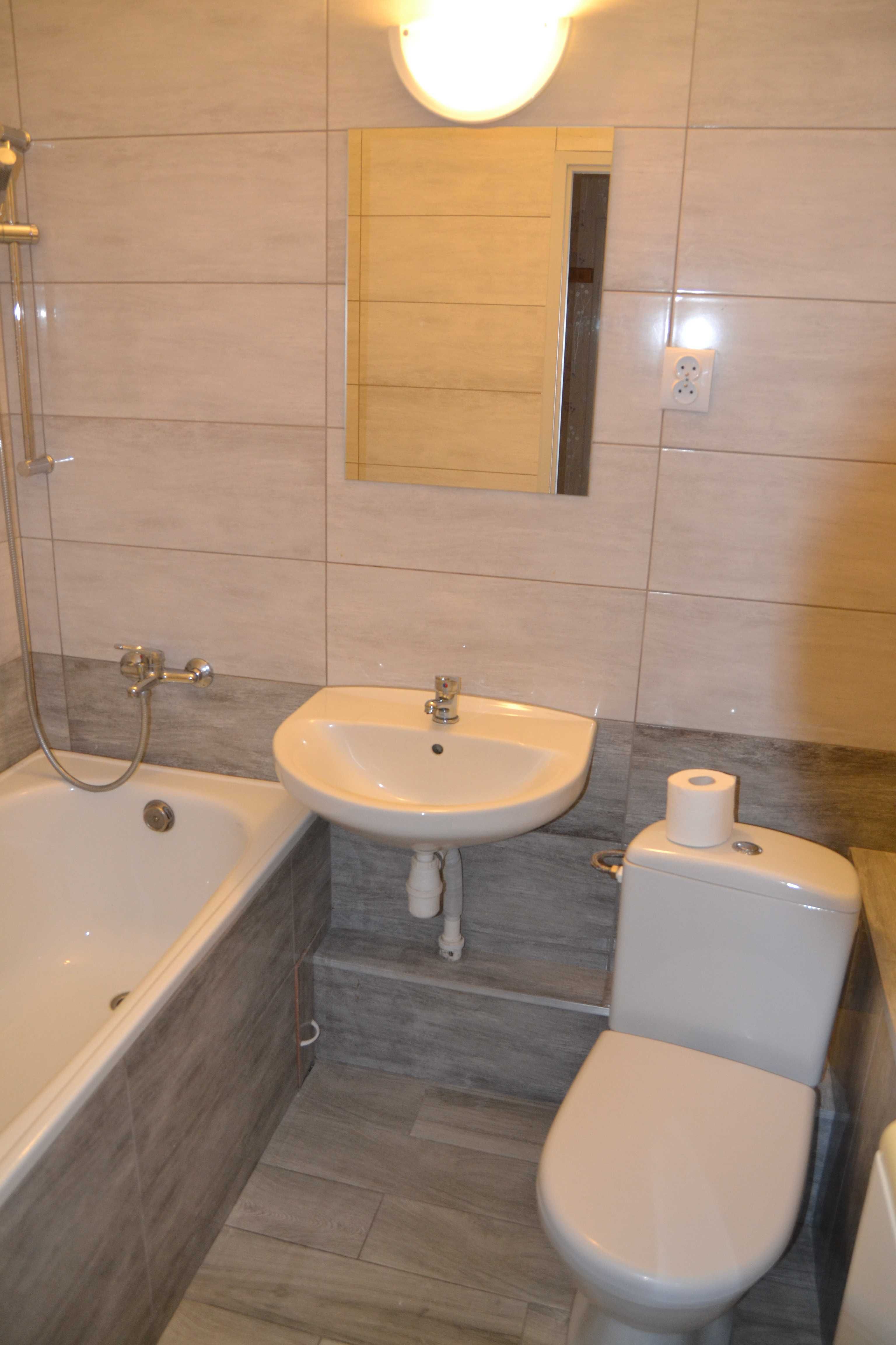 Furnished Studio Apartment near Rondo Solidarności