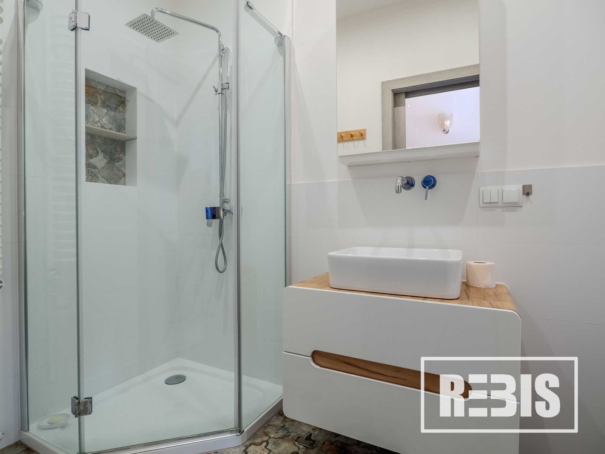 Spacious 2-Room Apartment in Płaszów District, High-Standard Finish