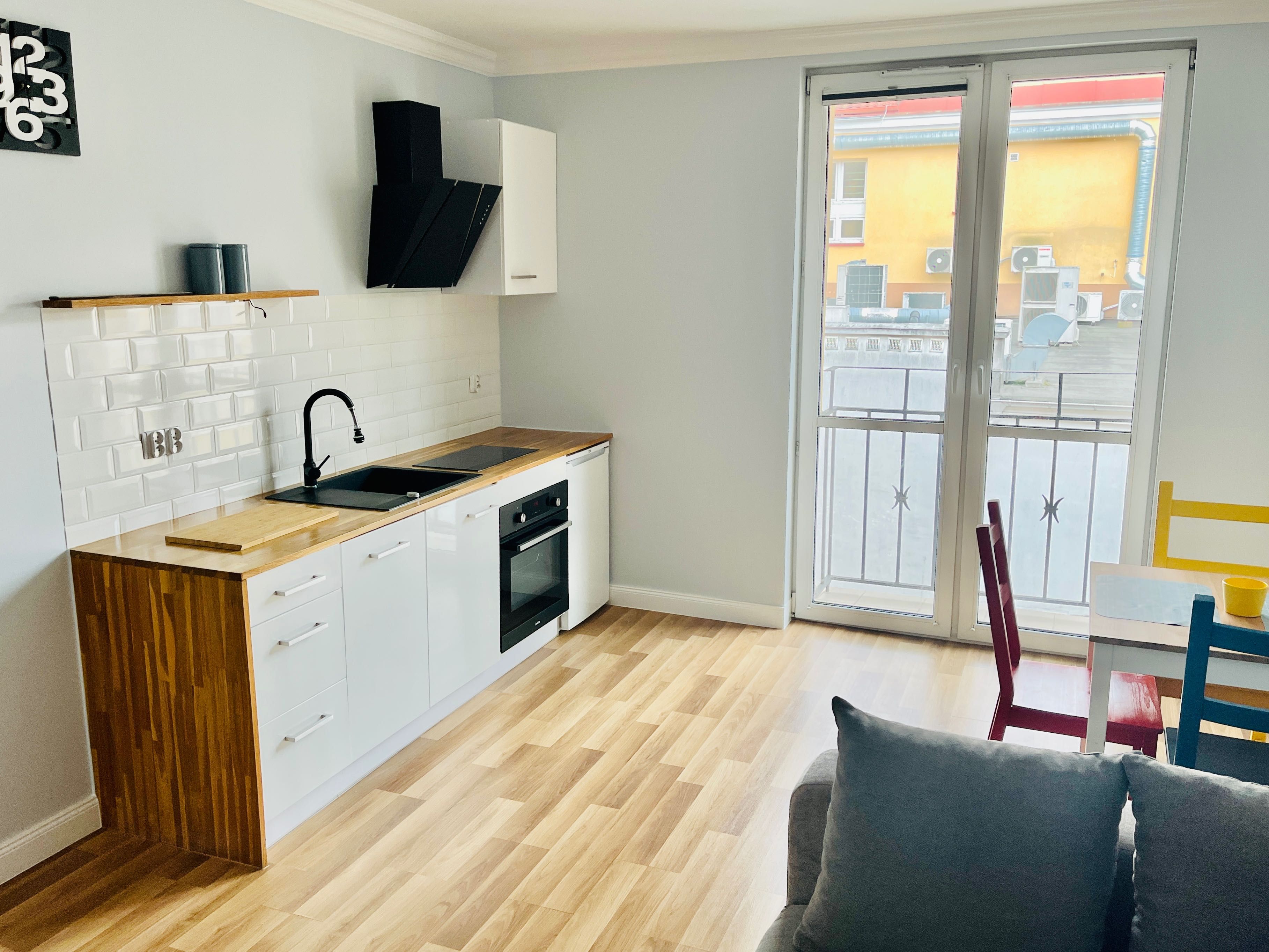 Modern 2-Room Apartment in City Center