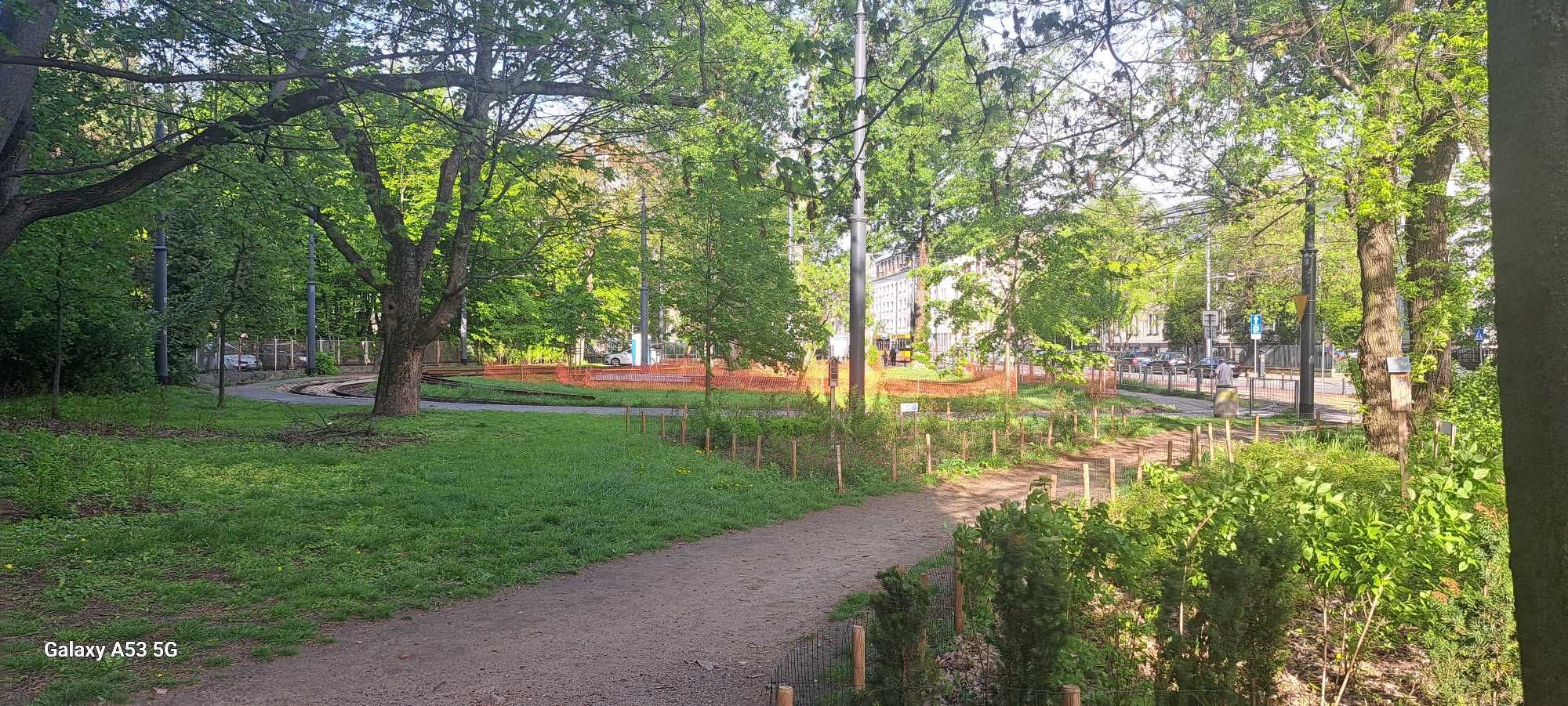 Spacious 2-Room Apartment in Upper Mokotow, Close to Park and Metro