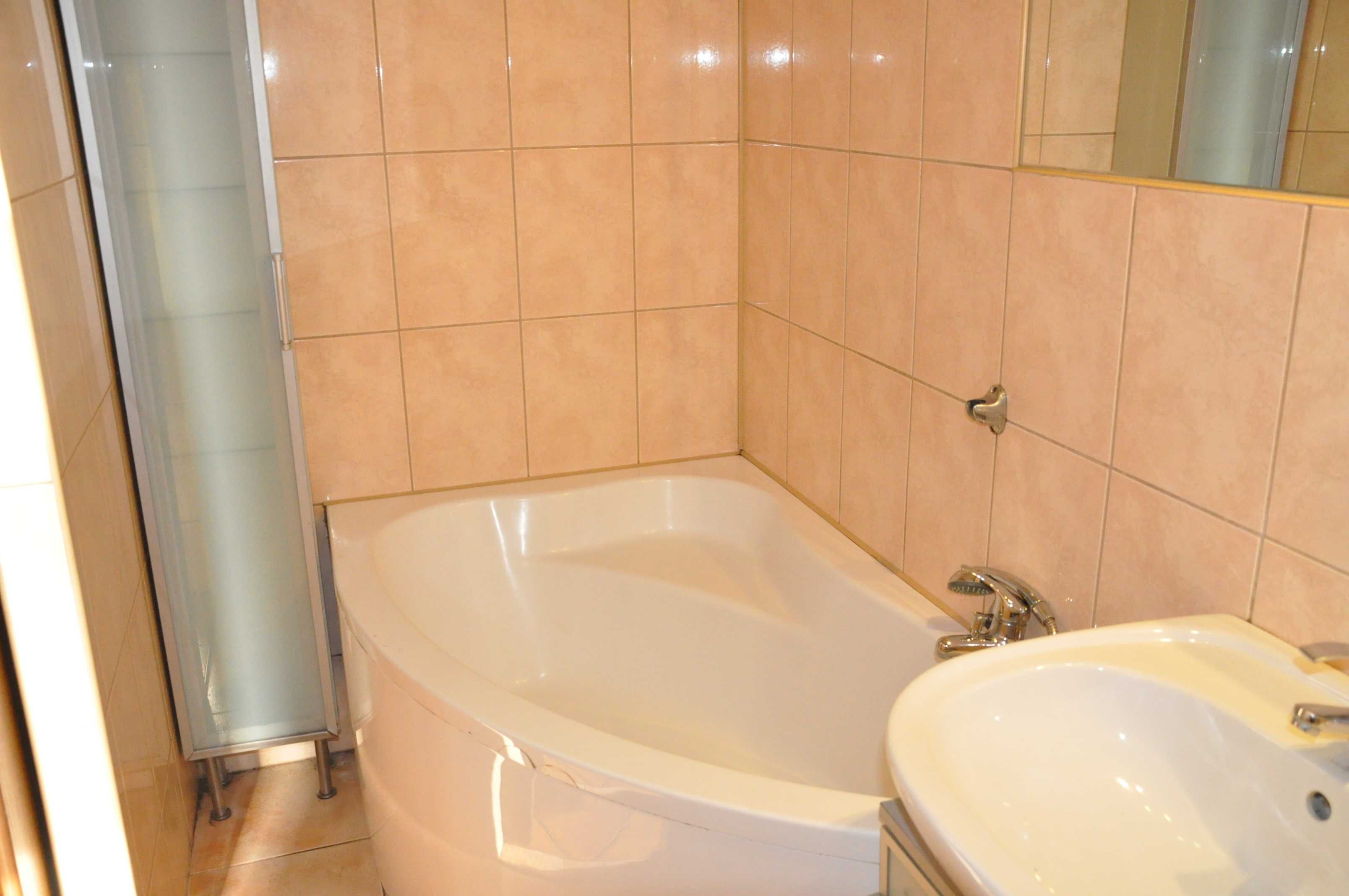 Spacious 3-Room Apartment in Chorzów City Center