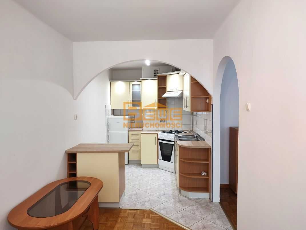 Cozy 2-Room Apartment Near City Center