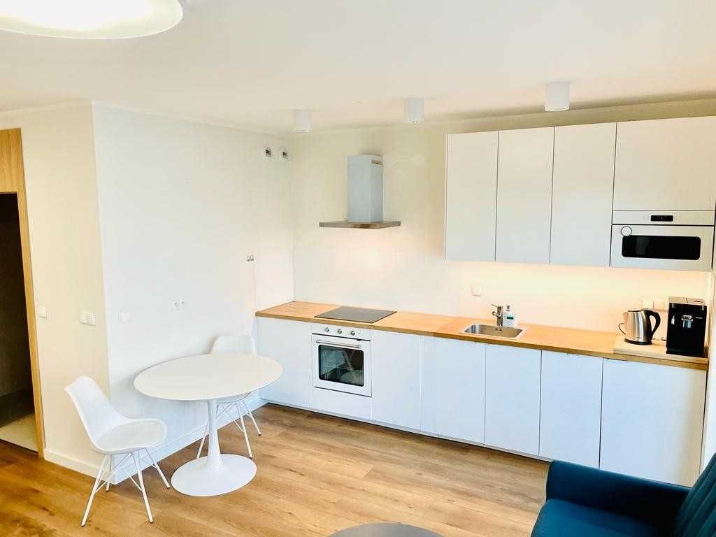 Comfortable 46m2 Apartment with Large Terrace in Poznań-Strzeszyn