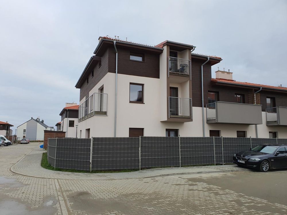 Киелчувтағы балконды және тұрақ орыны бар 3 бөлмелі пәтер