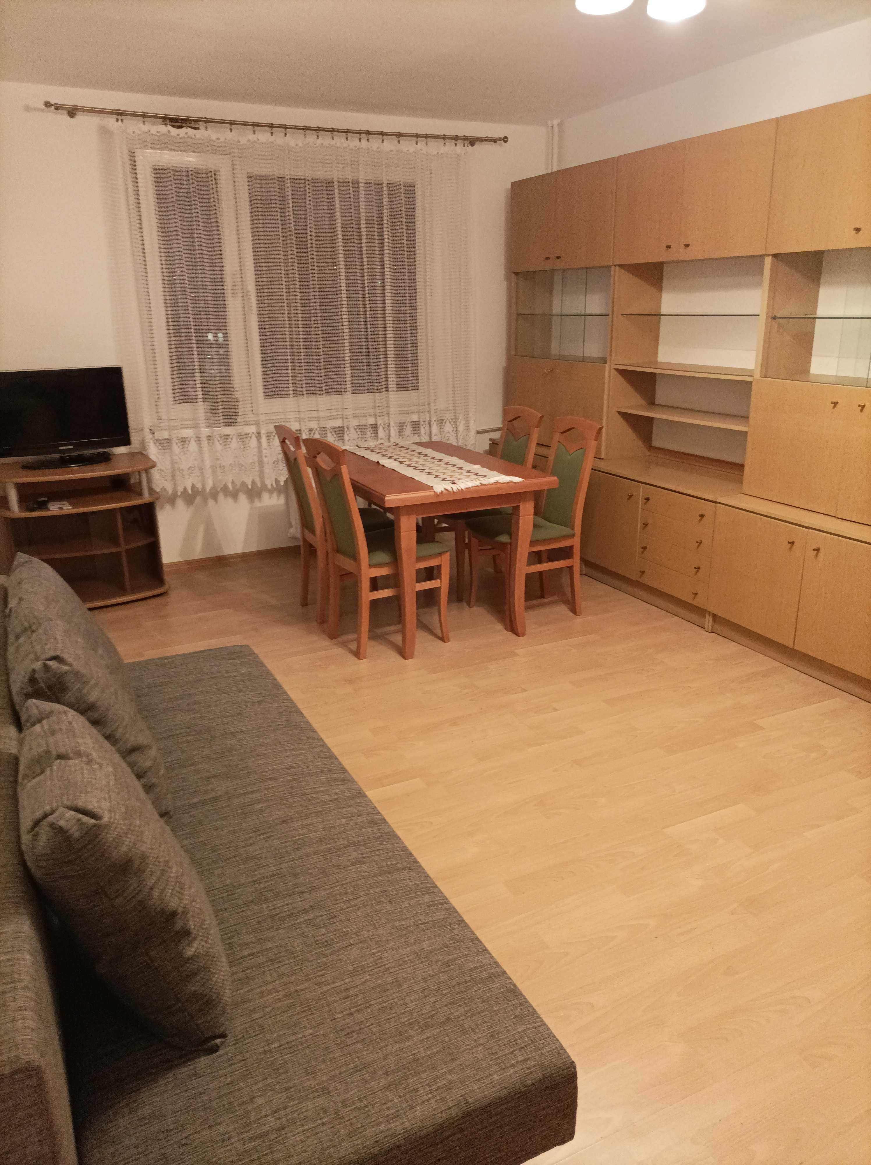 Compact 32m2 Apartment in Bielsko-Biała with Mountain View