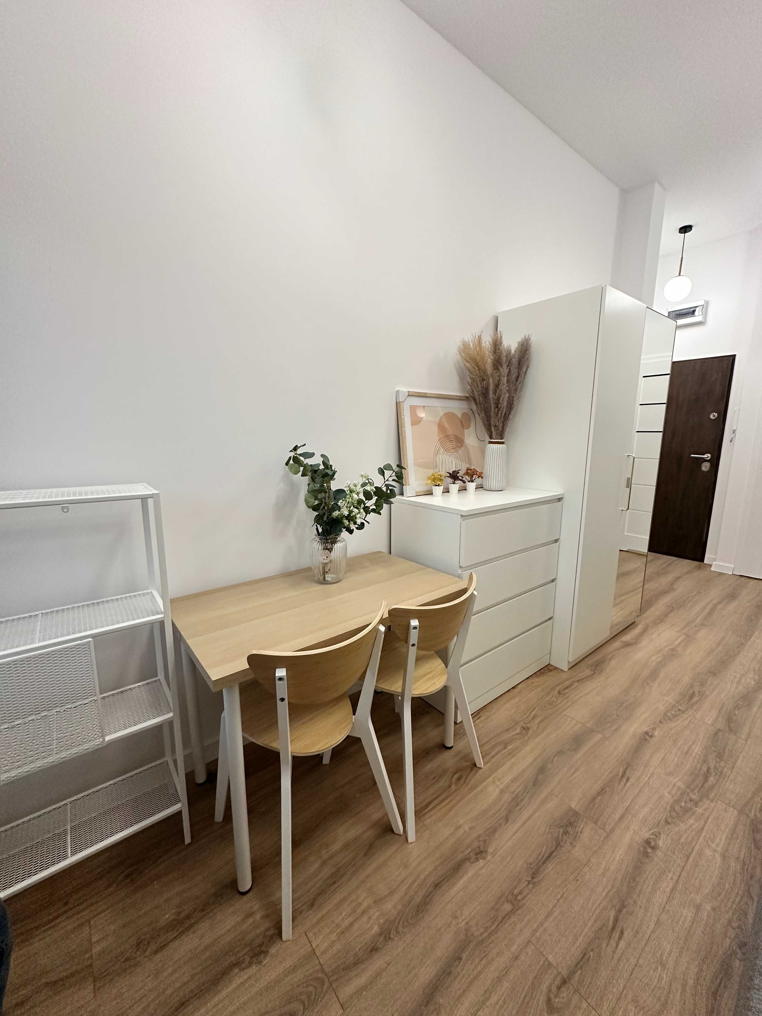 Fully Furnished Studio Apartment near 29 Listopada Avenue