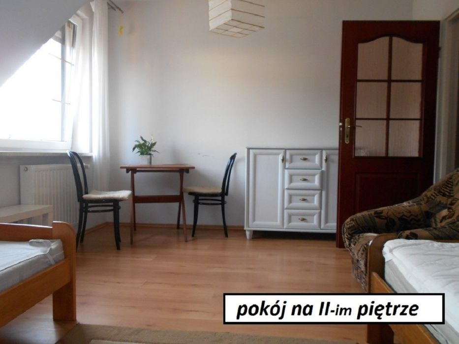 Sunny Studio Apartment in Historic Building at Wrzosowa 25, Kielce