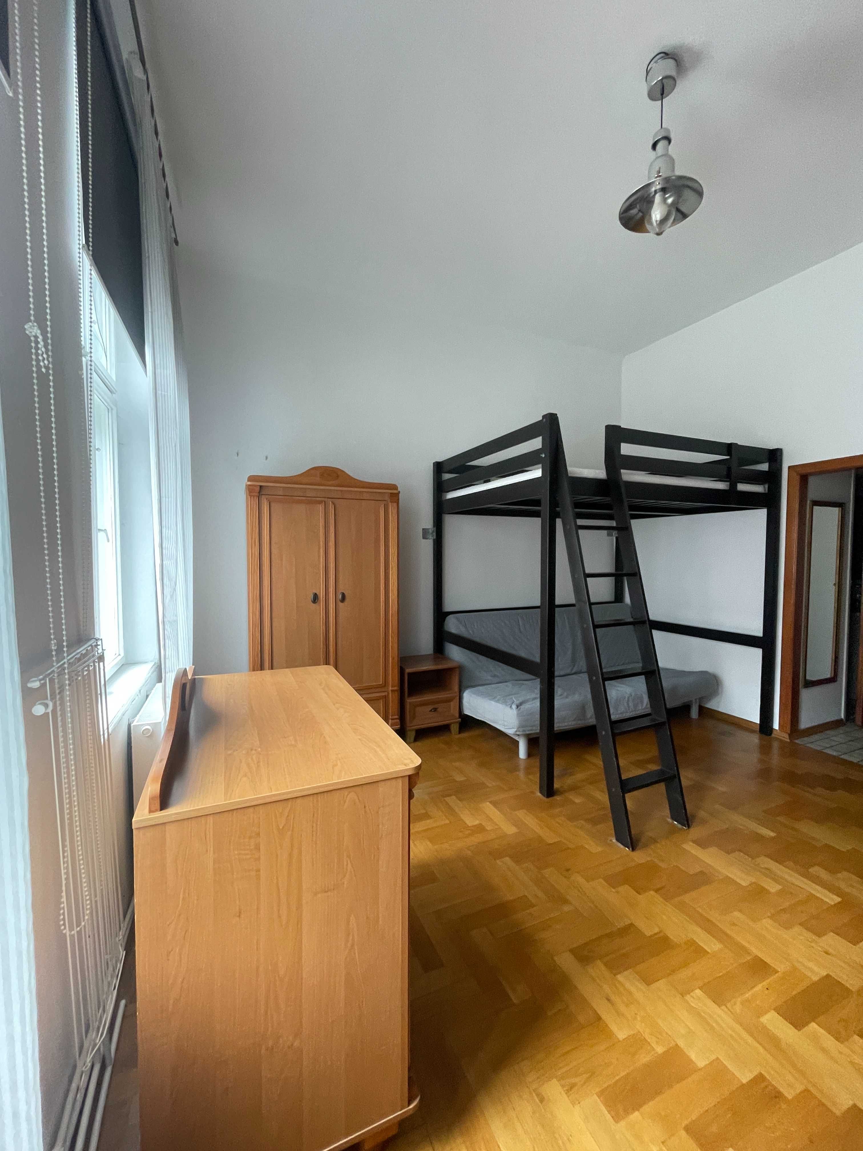 Studio Apartment for Single or Couple, Available from June 2025