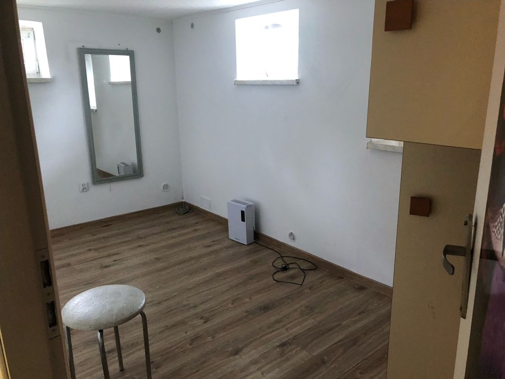 Spacious 50 m² 2-Room Basement Apartment, Fully Furnished