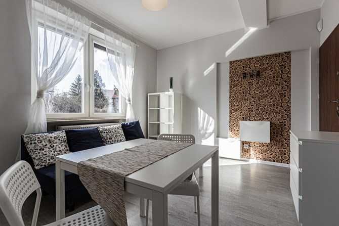 Compact Studio Apartment with Parking in Kraków