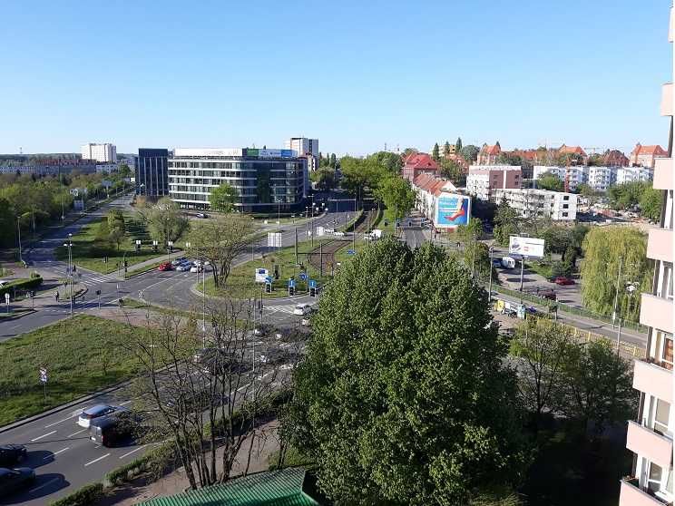 Sunny Furnished Studio Apartment in Szczecin with Balcony
