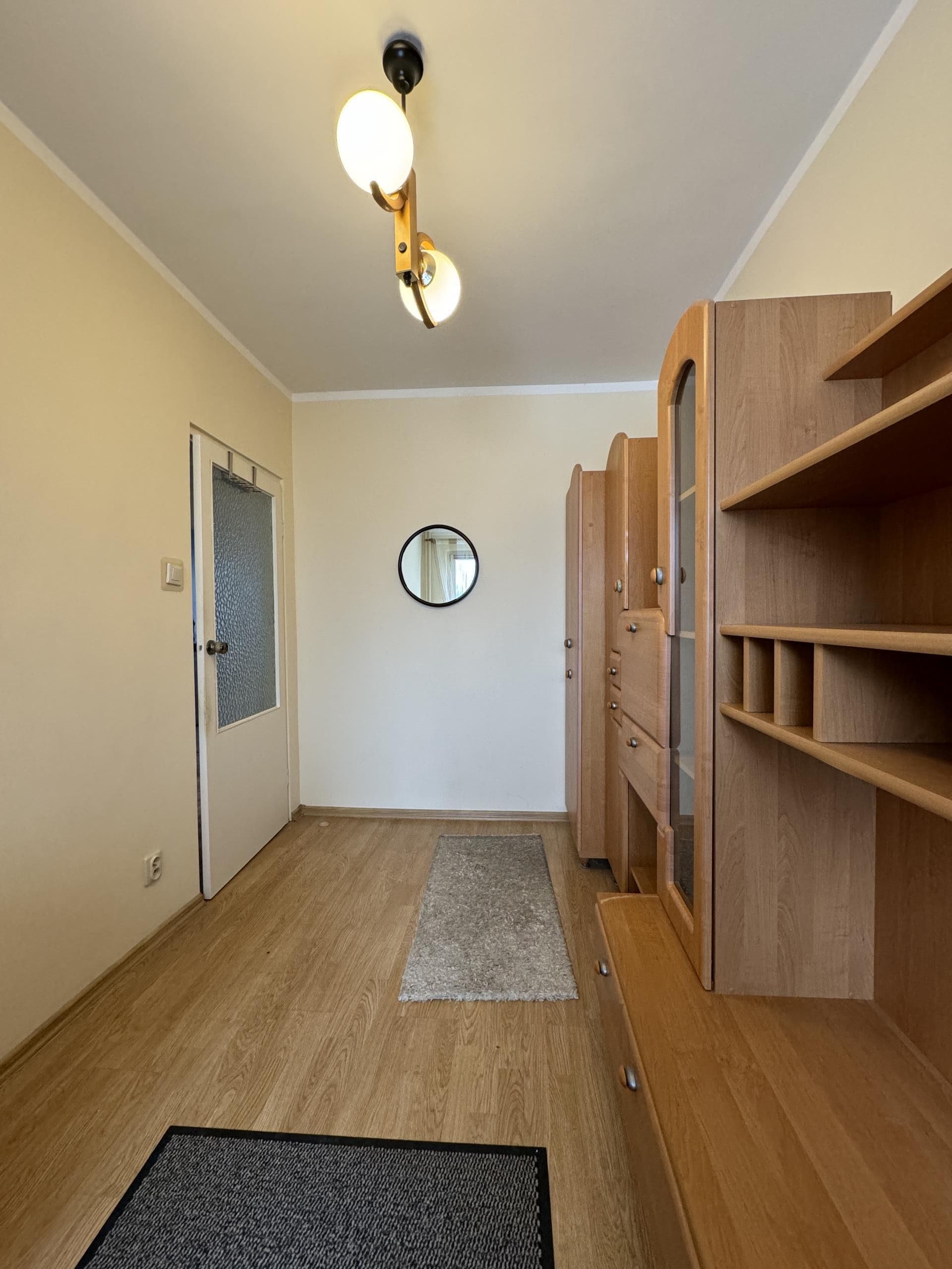 3-бөлмелі пәтер Щецинде жалға беріледі, ыңғайлы жақын жерде