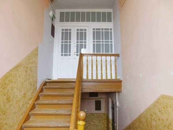 Spacious 3-Room Apartment in Łódź City Center