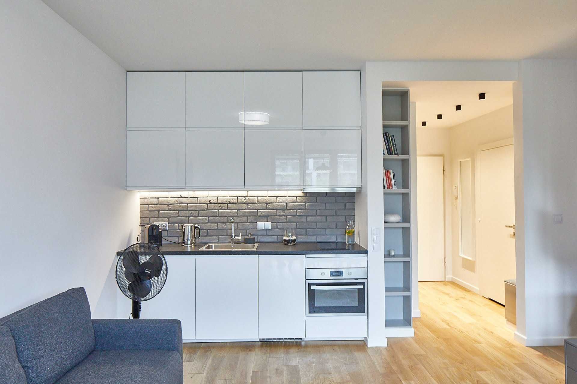 Modern Furnished Studio Near Mokotów Business District